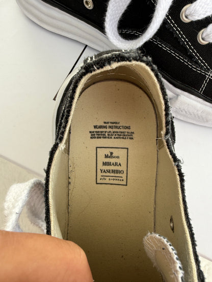 Maison Mihara Yasuhiro Peterson OG Sole Canvas Low Black
